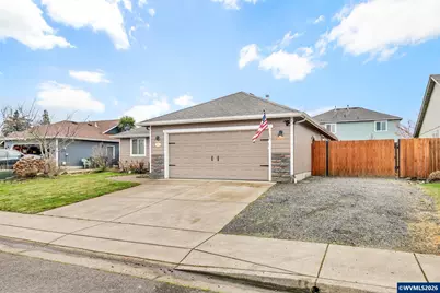 41 Sandalwood Lp, Creswell, OR 97426 - Photo 1