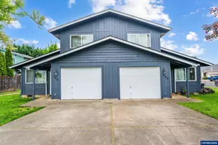 796 S R St, Cottage Grove, OR 97424 - Photo 1