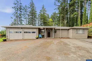 203 5th Ave, Sweet Home, OR 97386 - Photo 1
