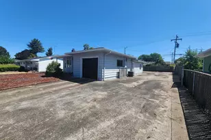 1208 28th Av SE, Albany, OR 97322 - Photo 1