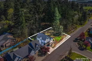 741 S 47th St, Springfield, OR 97478 - Photo 1