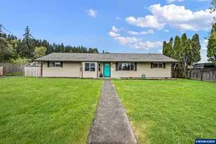 678 5th Ave, Sweet Home, OR 97386 - Photo 1