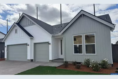 758 Magnolia Av, Woodburn, OR 97071 - Photo 1