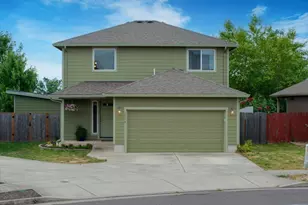 1978 Lyon St SW, Albany, OR 97322 - Photo 1