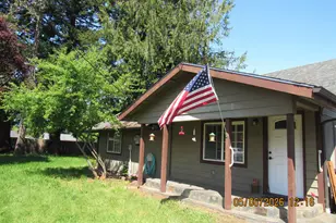365 SE Myrtle St, Mill City, OR 97360 - Photo 1