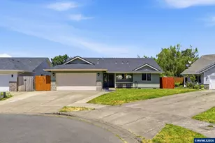 633 Cedar St, Independence, OR 97351 - Photo 1