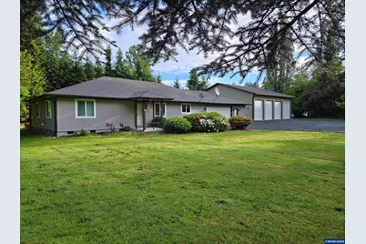 1045 N River Dr, Sweet Home, OR 97386 - Photo 1