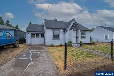 1176 Grove St, Lebanon, OR 97355 - Photo 1