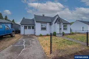 1176 Grove St, Lebanon, OR 97355 - Photo 1