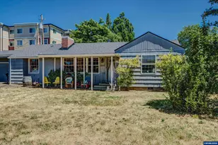 1045 SW Grove St, Corvallis, OR 97333 - Photo 1
