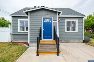 1115 12th Av SW, Albany, OR 97321 - Photo 1