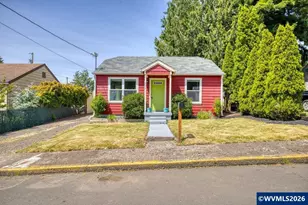 955 SE Gaither Way, Toledo, OR 97391 - Photo 1