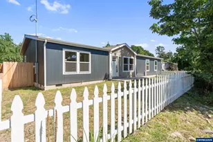 2012 18th Ave, Sweet Home, OR 97386 - Photo 1