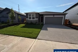 121 Greencrest St NE, Salem, OR 97301 - Photo 1
