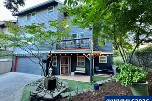 3530 S Corbett Ave, Portland, OR 97239 - Photo 1