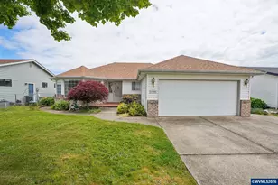 1990 Camellia Way, Woodburn, OR 97071 - Photo 1