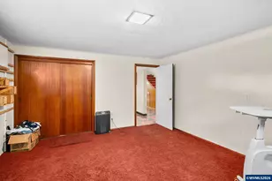925 15th St NE, Salem, OR 97301 - Photo 27