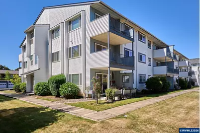950 Evergreen #221 Rd, Woodburn, OR 97071 - Photo 1