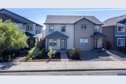 1657 SE Barberry Av, Dallas, OR 97338 - Photo 1