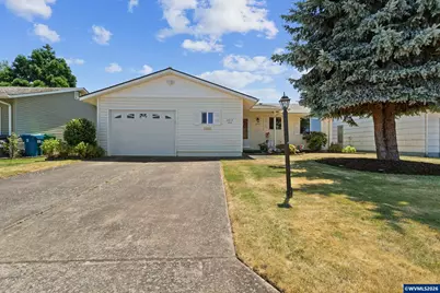 2212 Country Club Ter, Woodburn, OR 97071 - Photo 1