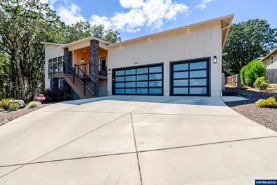 2818 SW Wolverine Dr, Corvallis, OR 97333 - Photo 1
