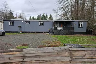 1817 Vine St, Sweet Home, OR 97386 - Photo 1