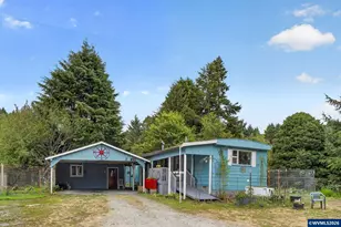 1098 S Harbor St, Rockaway Beach, OR 97136 - Photo 1