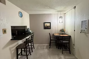 8649 E Royal Palm Rd, Scottsdale, AZ 85258 - Photo 15