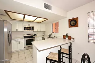 12212 N Paradise Vlg Pkwy S, Phoenix, AZ 85032 - Photo 11