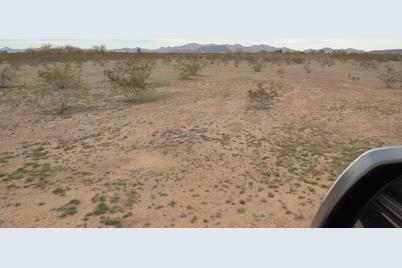 377th W Bethany Home, Tonopah, AZ 85354 - Photo 1