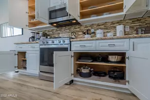 8661 E Gail Rd, Scottsdale, AZ 85260 - Photo 23