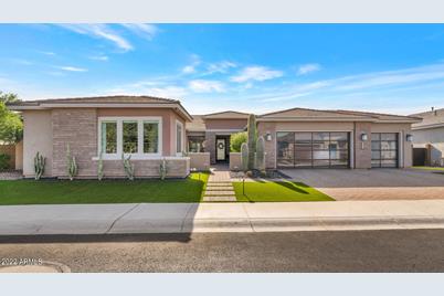 2855 E Los Gatos Drive, Phoenix, AZ 85050 - Photo 1