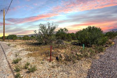 446Xx N 10th Street #LOT 4, New River, AZ 85087 - Photo 1