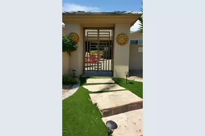 10100 N 78th Place, Scottsdale, AZ 85258 - Photo 1