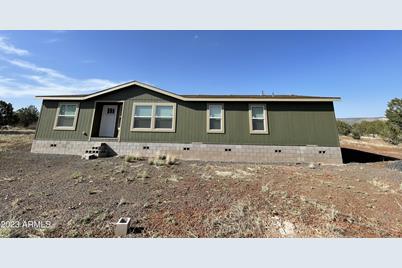 1833 Cumberland Road, Ash Fork, AZ 86320 - Photo 1