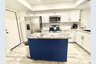 9040 E Winchcomb Drive, Scottsdale, AZ 85260 - Photo 1