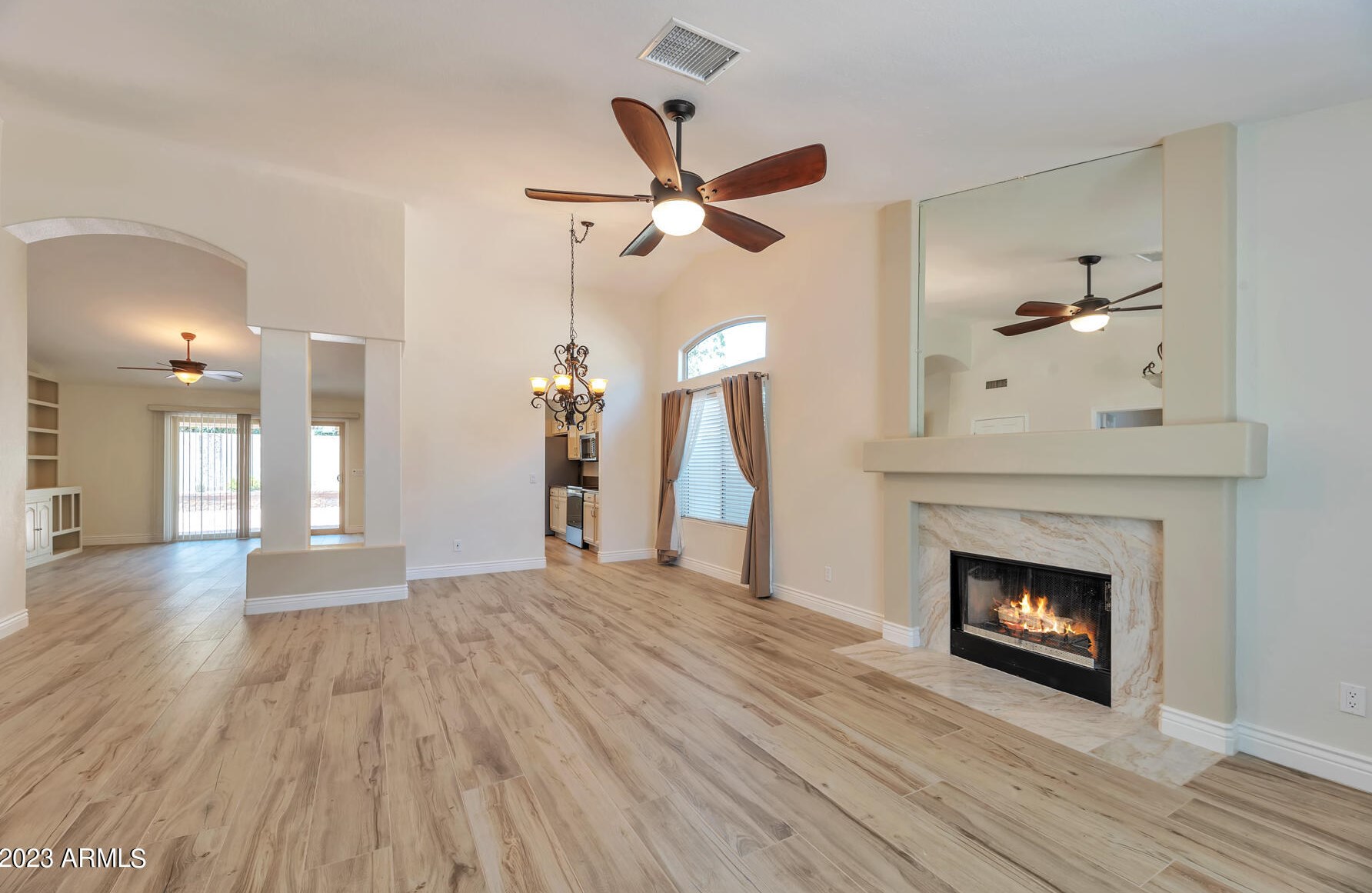 4554 Grovers Ave, Phoenix AZ  85032-1527 exterior