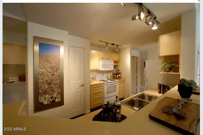 28425 N Black Canyon Highway #2, Phoenix, AZ 85085 - Photo 5