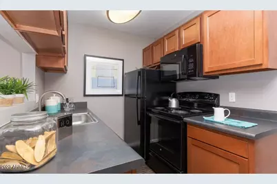 6201 W Olive Avenue #A2, Glendale, AZ 85302 - Photo 5