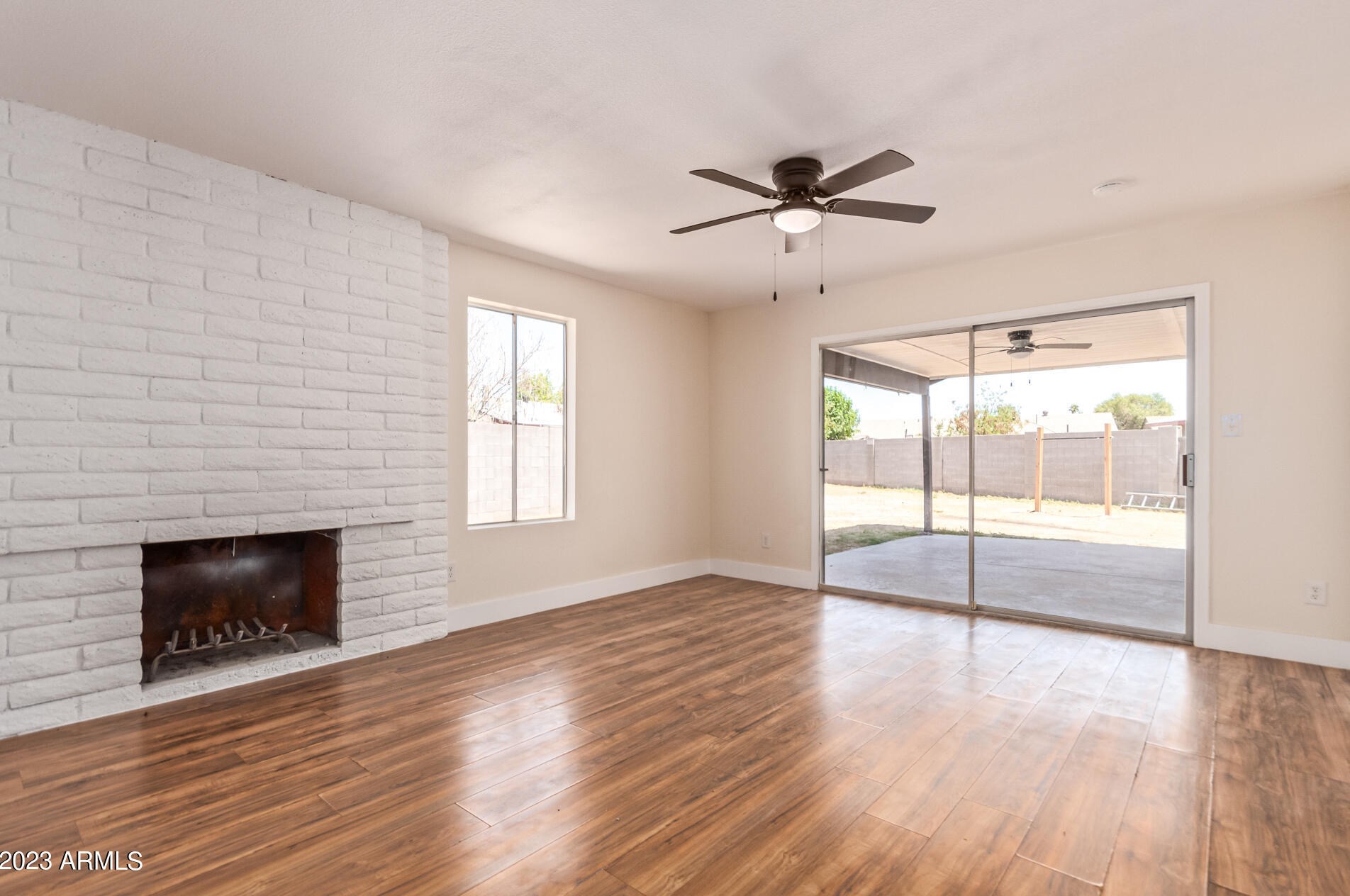 8506 Whitton Ave, Phoenix AZ  85037-2747 exterior