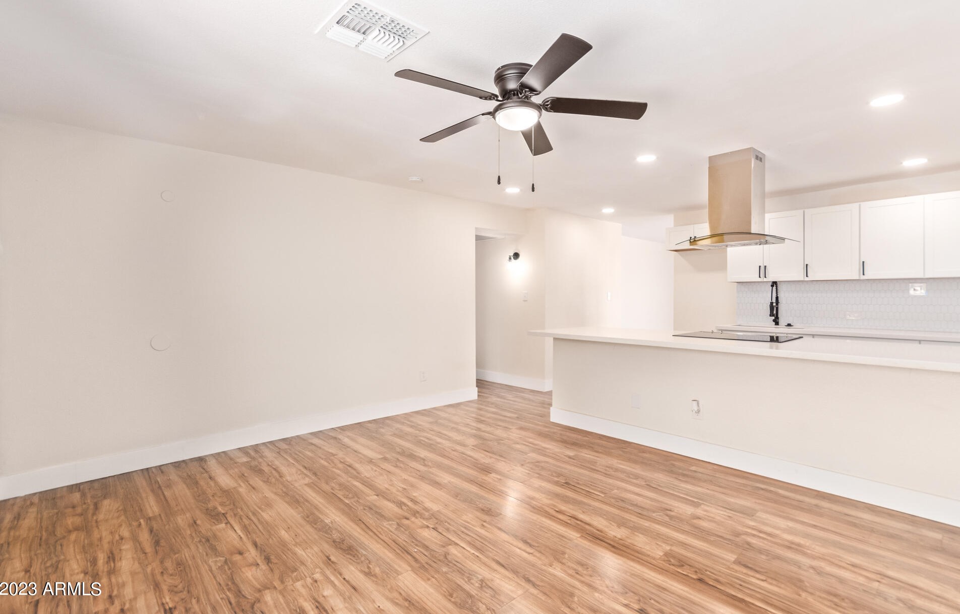 8506 Whitton Ave, Phoenix AZ  85037-2747 exterior