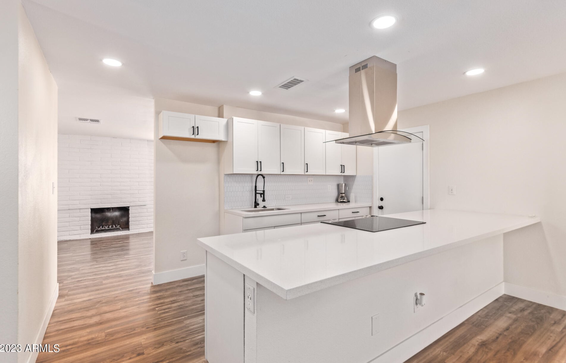 8506 Whitton Ave, Phoenix AZ  85037-2747 exterior