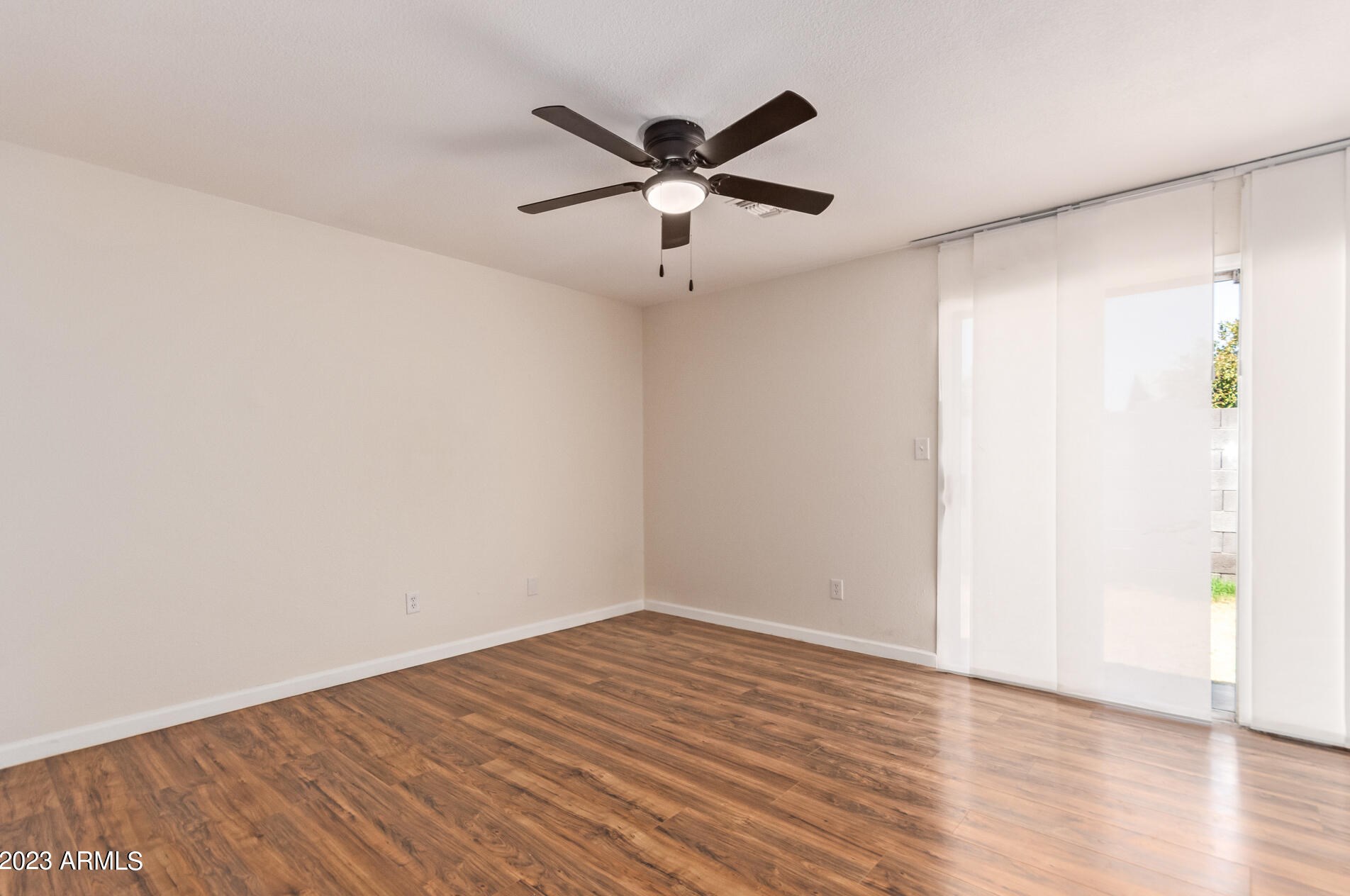 8506 Whitton Ave, Phoenix AZ  85037-2747 exterior