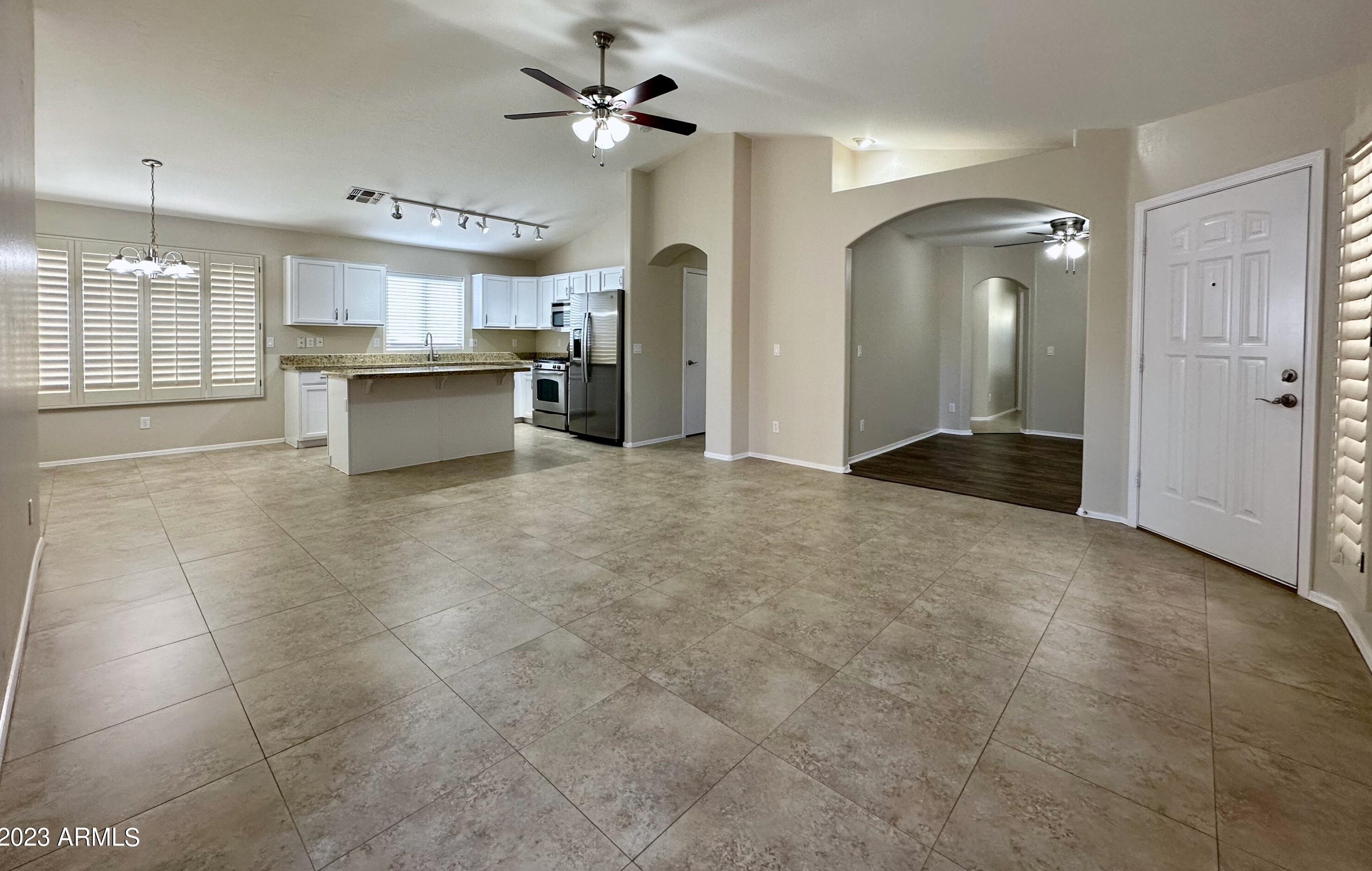 3129 Kristal Way, Phoenix AZ  85050-2547 exterior