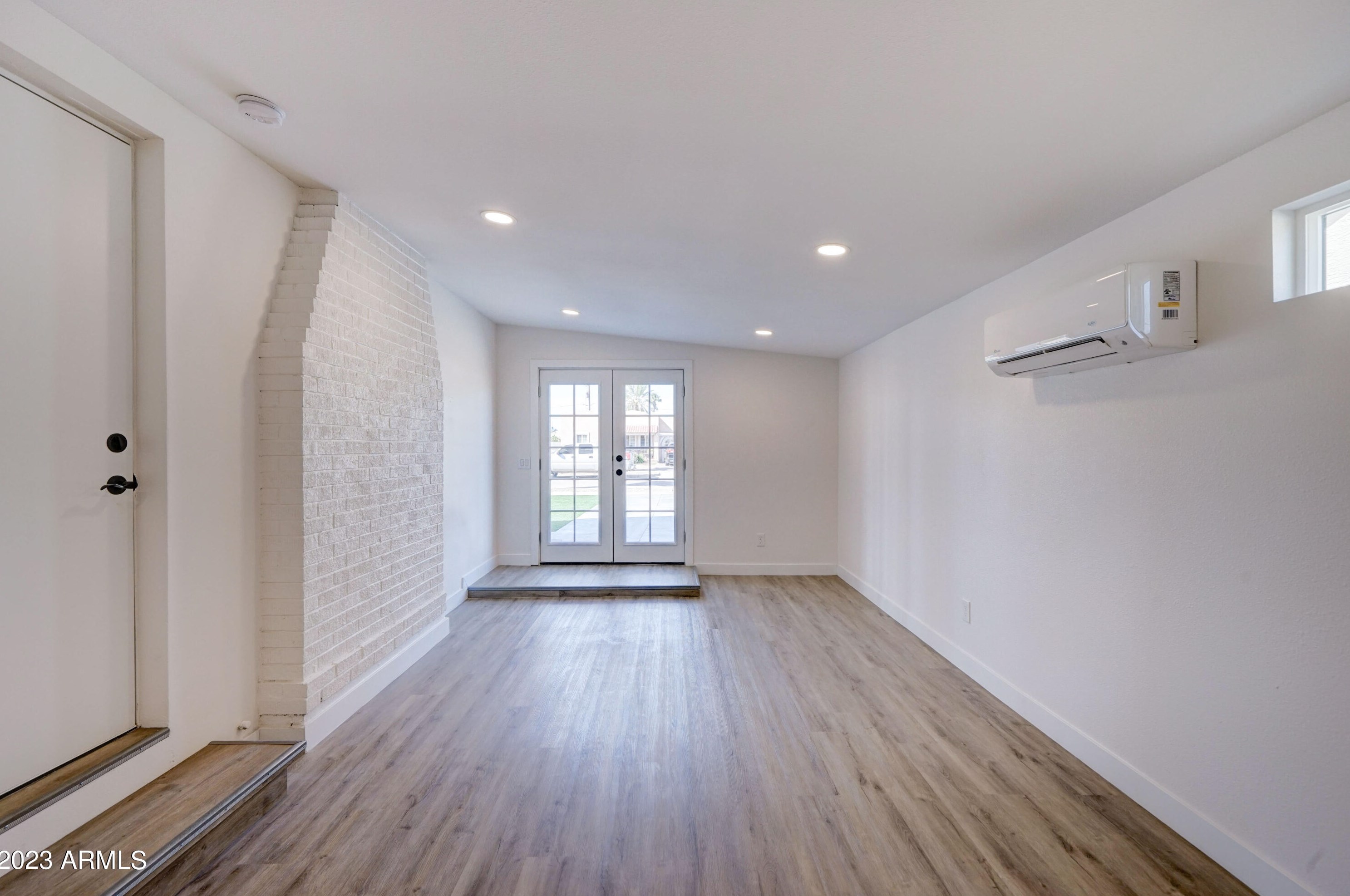 1517 Mckinley St, Phoenix AZ  85007-2220 exterior