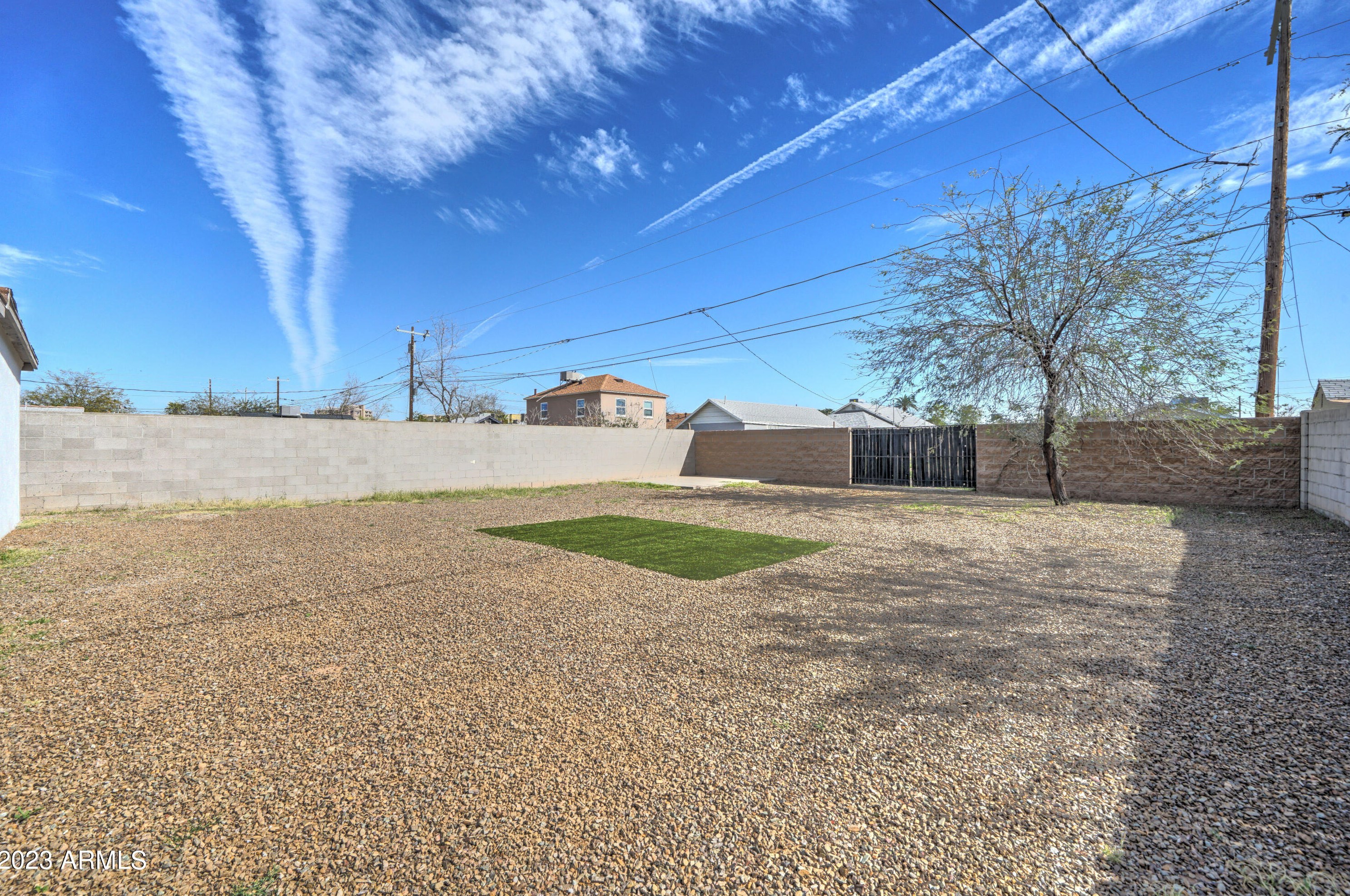 1517 Mckinley St, Phoenix AZ  85007-2220 exterior