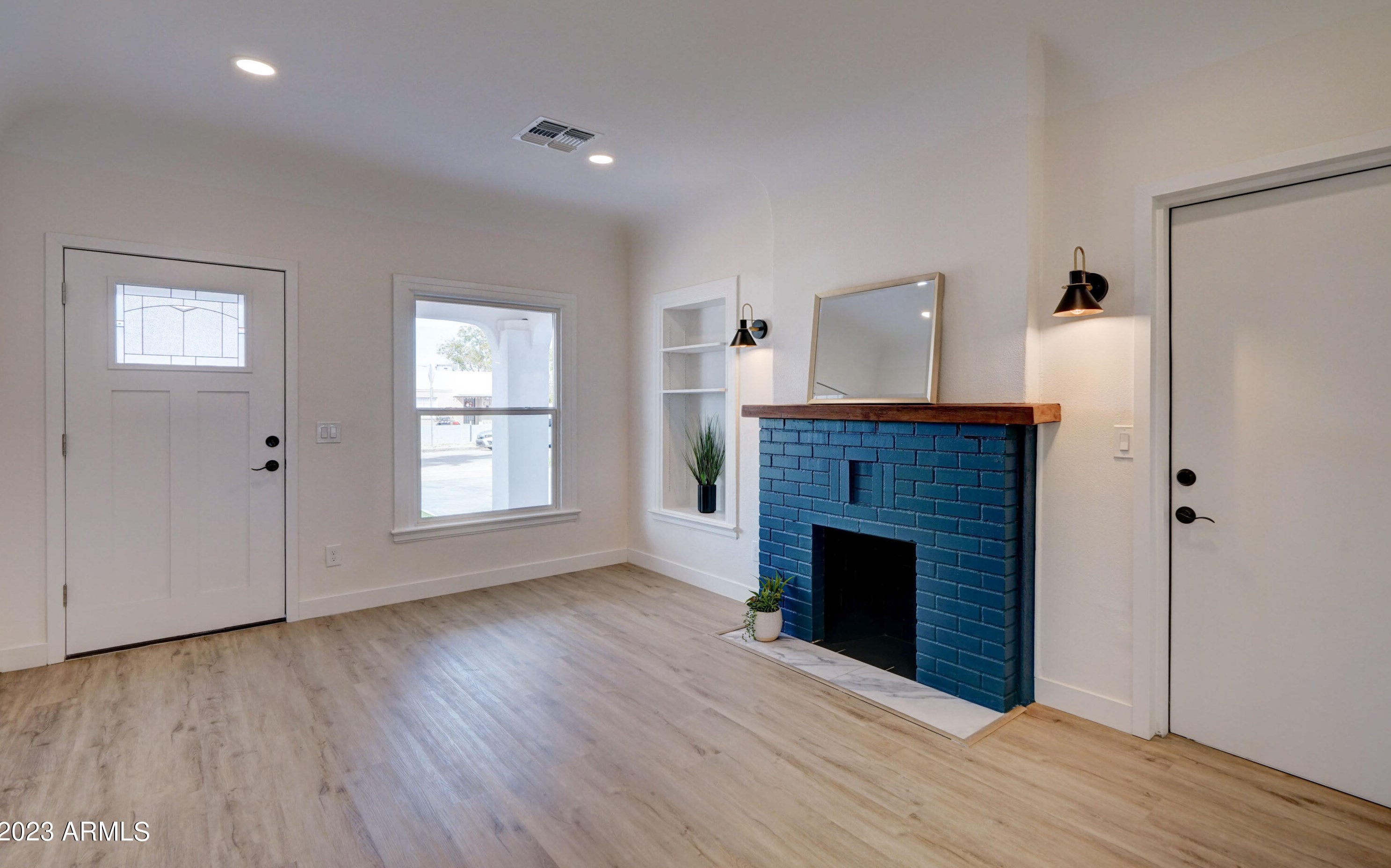 1517 Mckinley St, Phoenix AZ  85007-2220 exterior