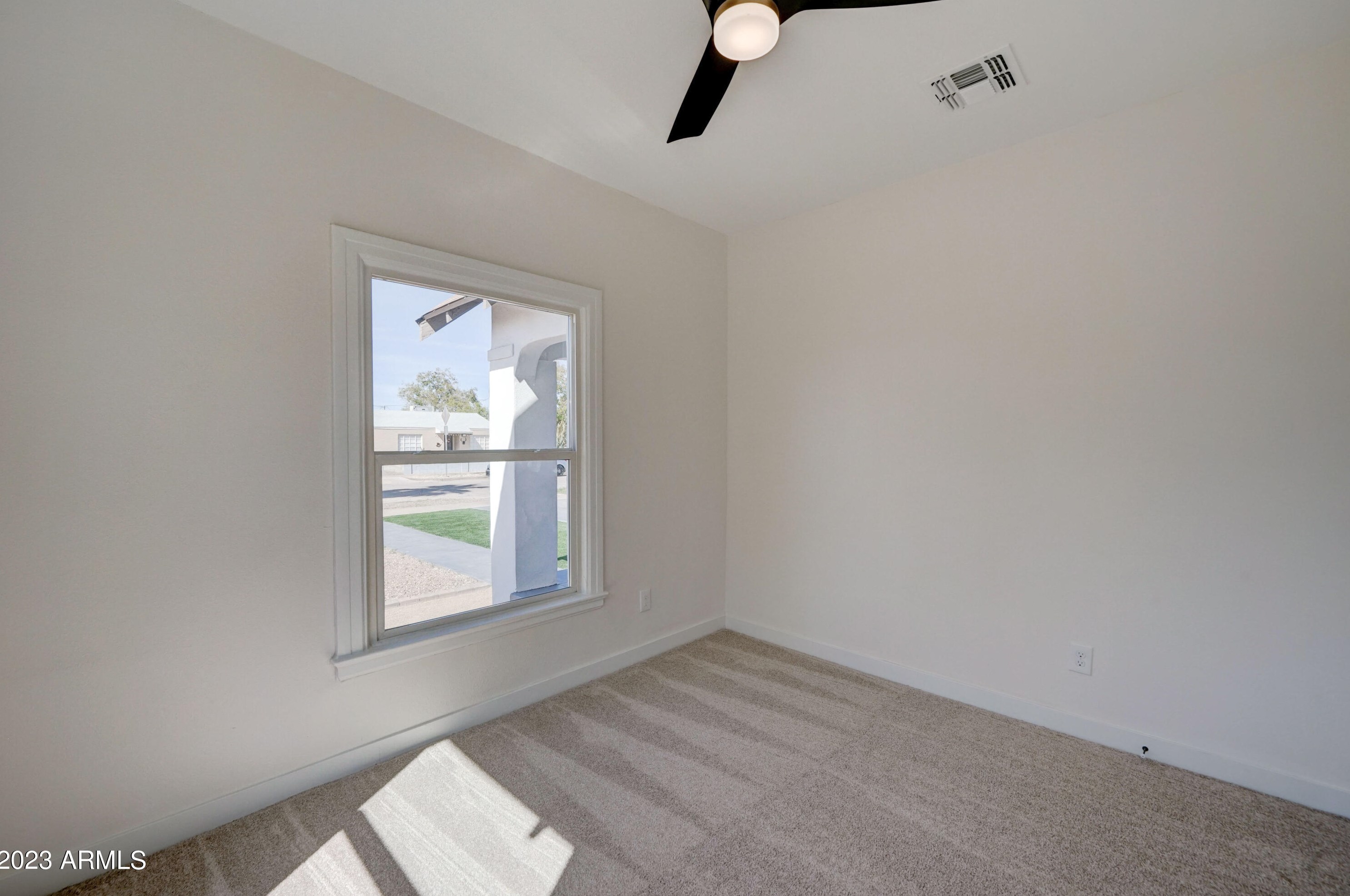 1517 Mckinley St, Phoenix AZ  85007-2220 exterior