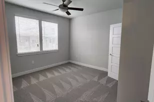 10529 E Hampton Ave, Mesa, AZ 85209 - Photo 5