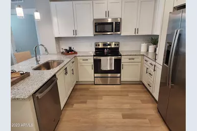 7460 N Zanjero Boulevard #B2, Glendale, AZ 85305 - Photo 3